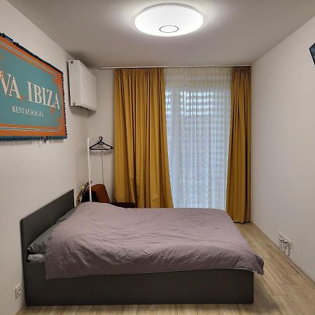 Apartamenty Galeria Polnocna Варшава Экстерьер фото