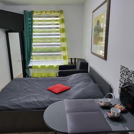 Apartamenty Galeria Polnocna Варшава Экстерьер фото
