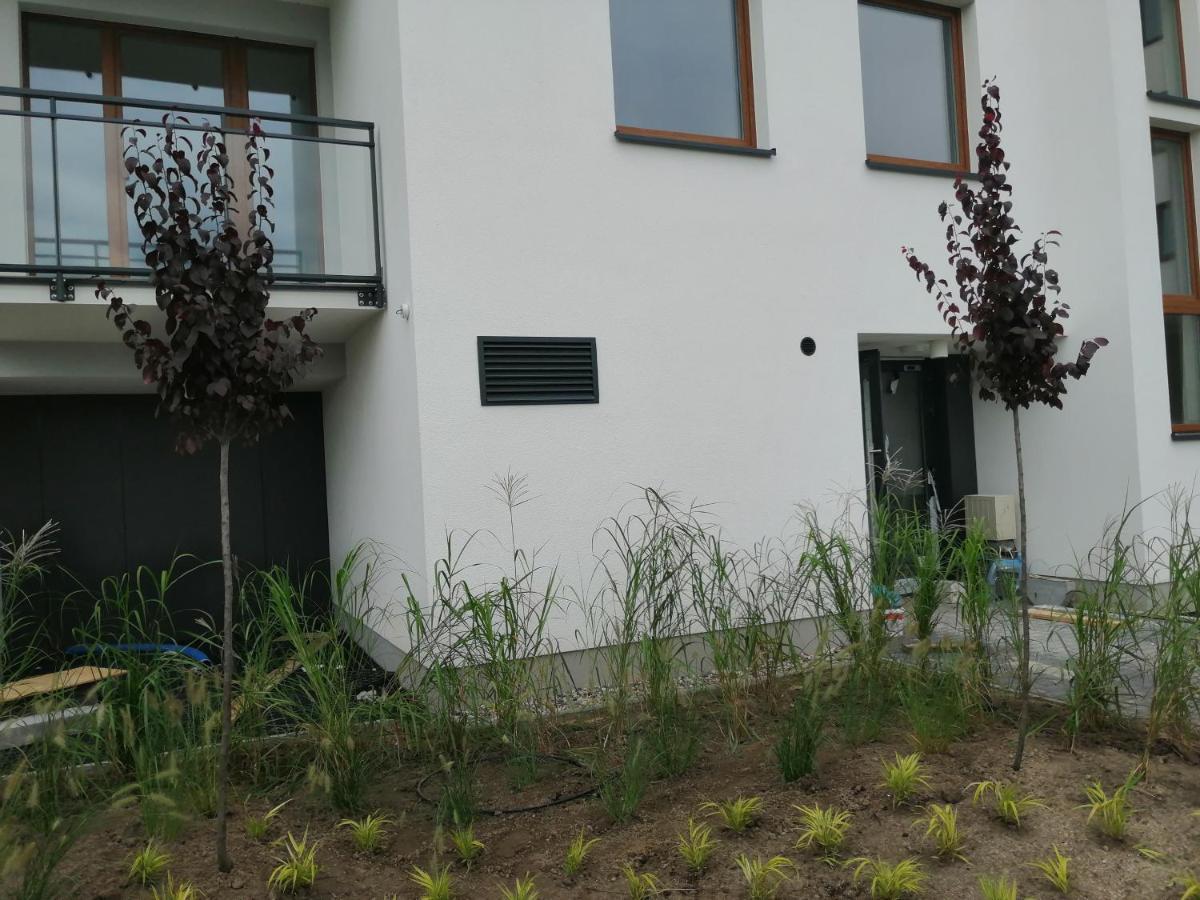 Apartamenty Galeria Polnocna Варшава Экстерьер фото
