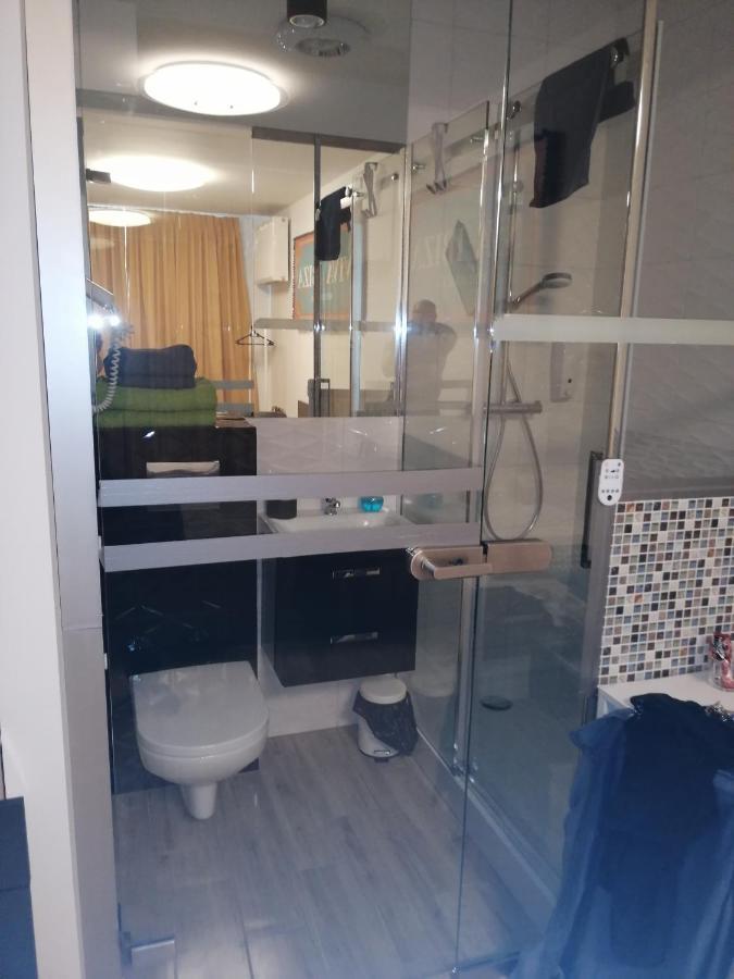 Apartamenty Galeria Polnocna Варшава Экстерьер фото